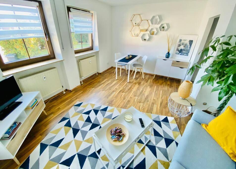 Moderne Wohnung In Vorstadtidylle Zu Bayreuth Heinersreuth 外观 照片